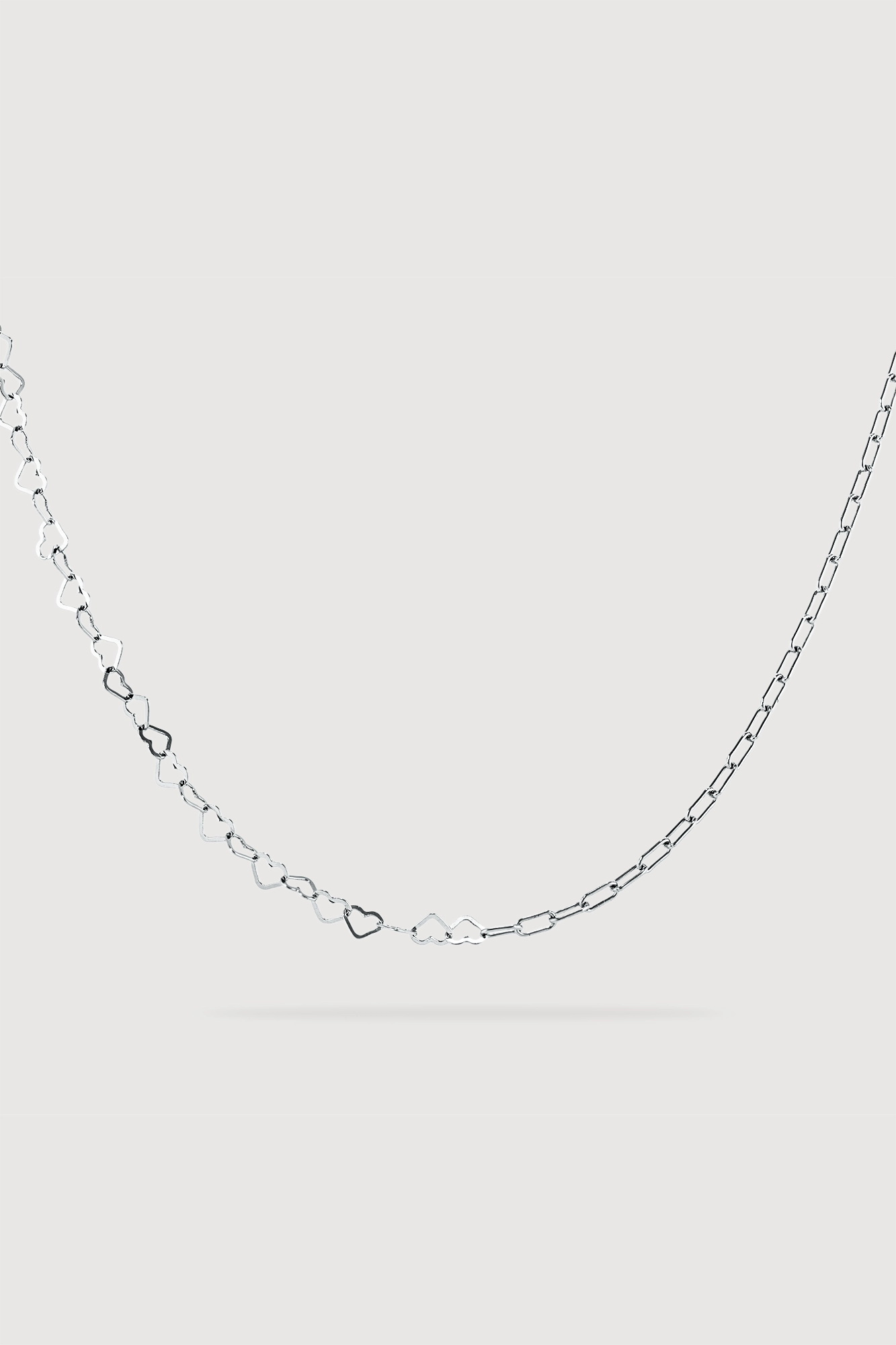 silberne Kette mit Herzgliedern